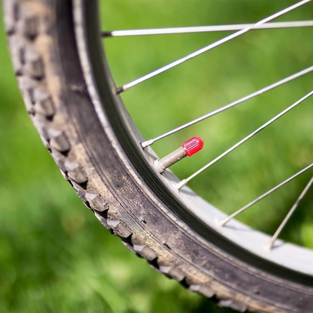 Rode Universele Ventieldoppen / Ventieldopjes - Rood (4 stuks) Anti-lek Luchtdicht Roestbescherming [Auto - Motor - Scooter - Fiets] - VCTparts.nl