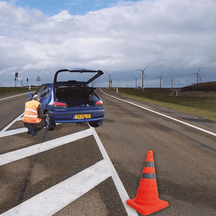 Veiligheidspilon opvouwbaar met LED verlichting [Verkeerspilon - Pion] - VCTparts.nl